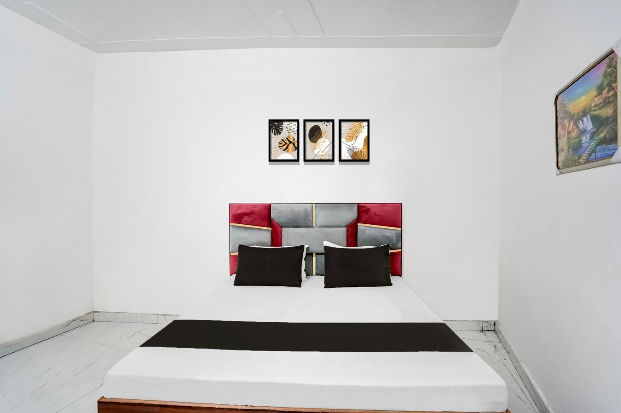 Super Hotel O Burari 뉴델리 외부 사진