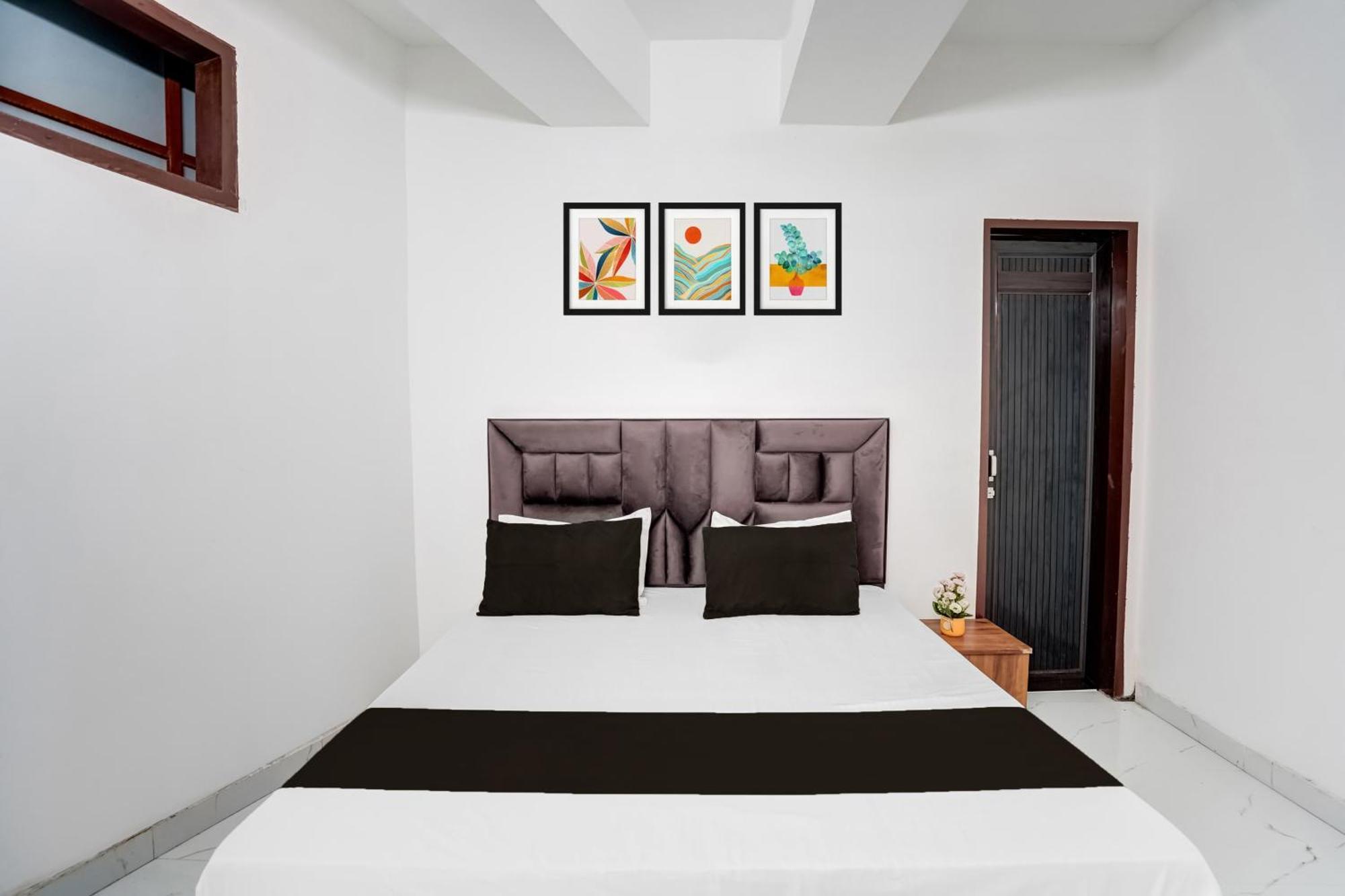 Super Hotel O Burari 뉴델리 외부 사진