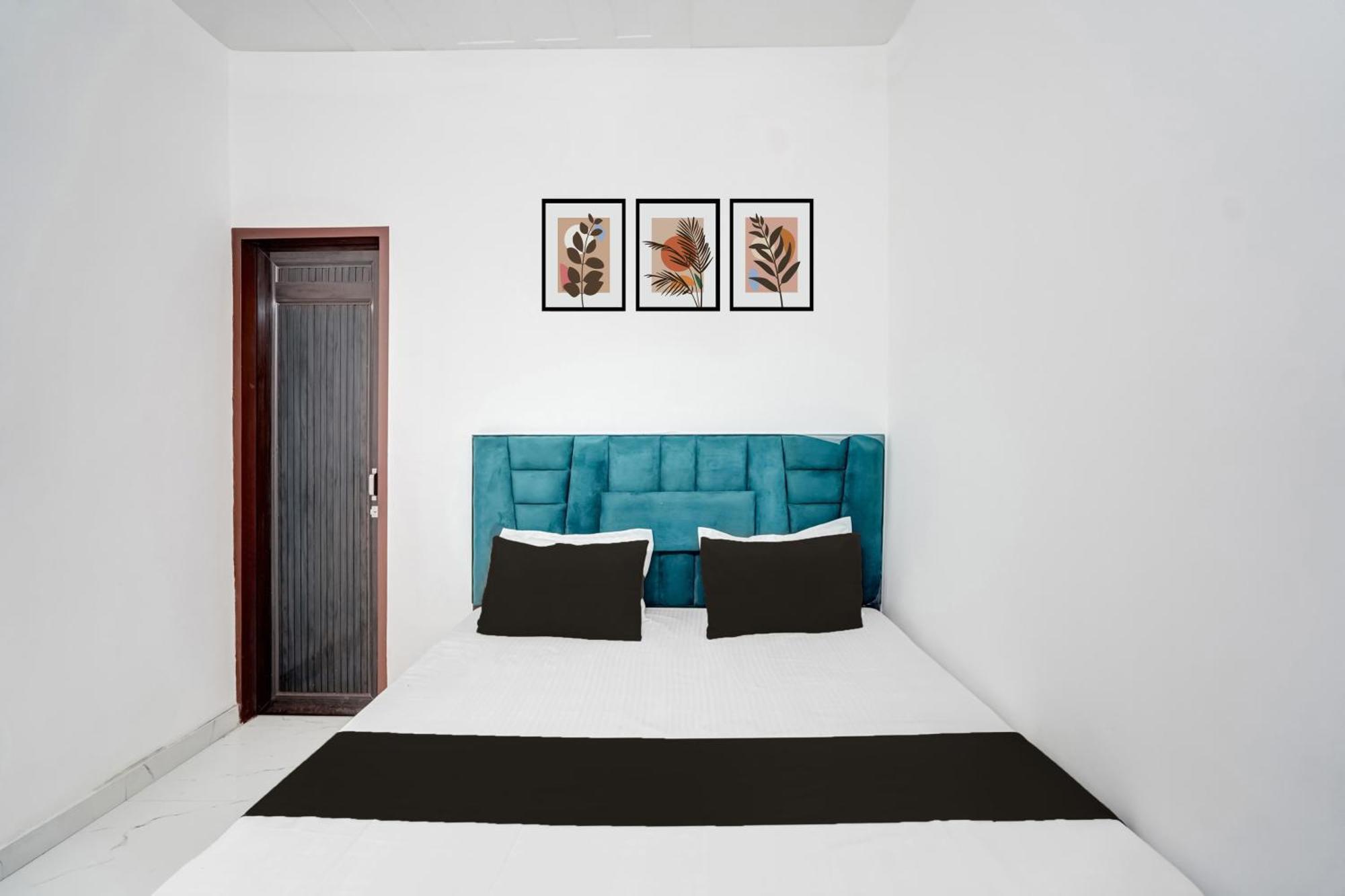 Super Hotel O Burari 뉴델리 외부 사진