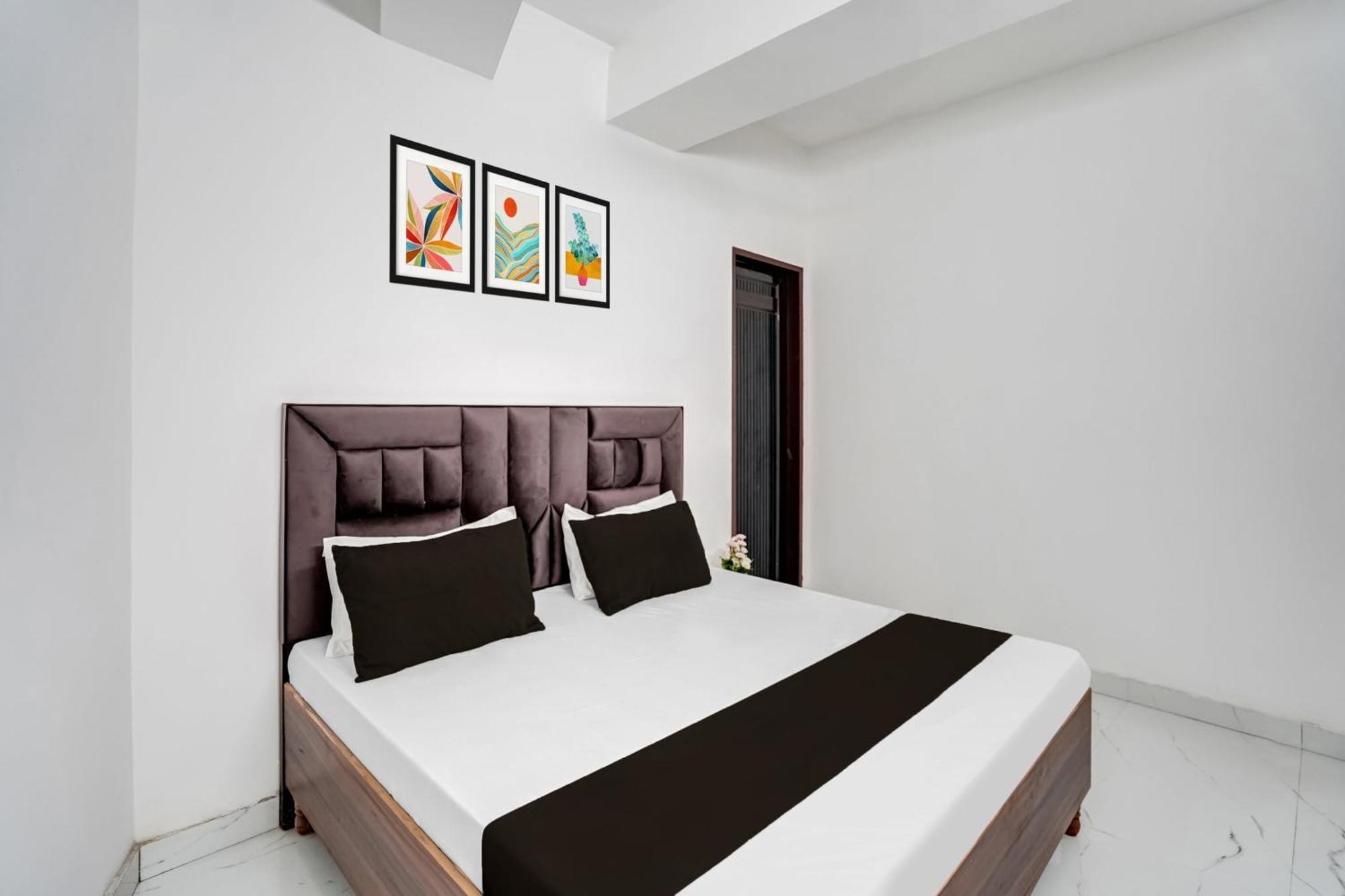 Super Hotel O Burari 뉴델리 외부 사진